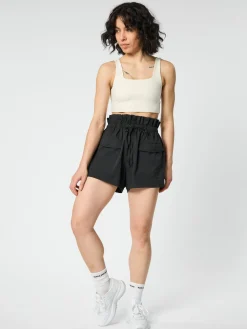 New EASEDK01 Girlfriend Collective Cora Pocket Shorts - Black