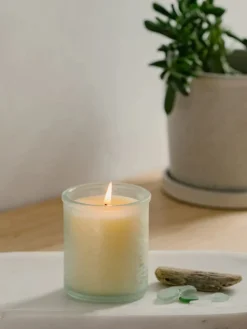 New STEVAL01 St Eval Beachcombing Glass Candle - Sea Mist