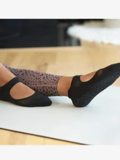 New YOGAMA02 Tavi Noir Emma Breeze Grip Socks - Ebony