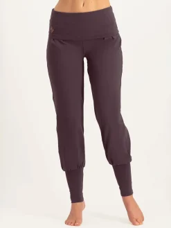 Best URBANG01 Urban Goddess Devi Yoga Pants - Berry