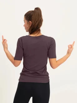 Discount URBANG01 Urban Goddess Kami Yoga Tee - Berry
