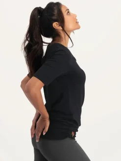 Online URBANG01 Urban Goddess Kami Yoga Tee - Onyx Black