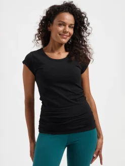 URBANG01 Urban Goddess Zefira Yoga Tee - Onyx Black