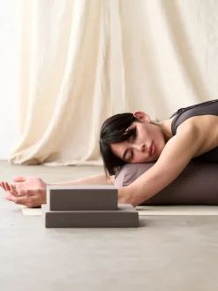 New LOYALE01 Yogamatters Organic Cotton Bolster
